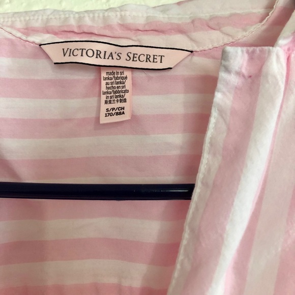 Victoria’s Secret pink pinstripe pajama top - Picture 4 of 5